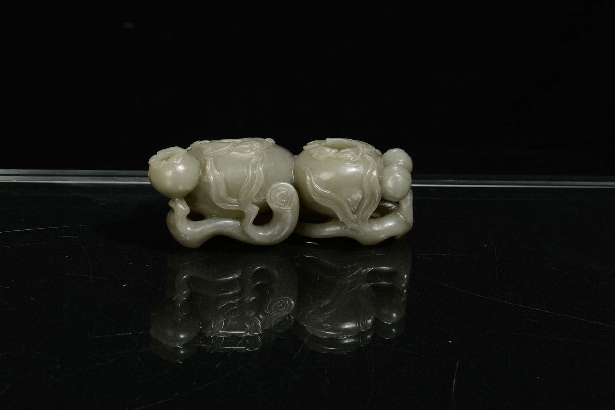 Calamaio in Giada Verde Celadon a Guisa di Fiori, Cina, Dinastia Qing, XIX Secolo