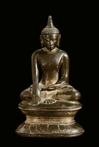 Sakyamuni in Bronzo con Patina Scura, Thailandia, XIX Secolo