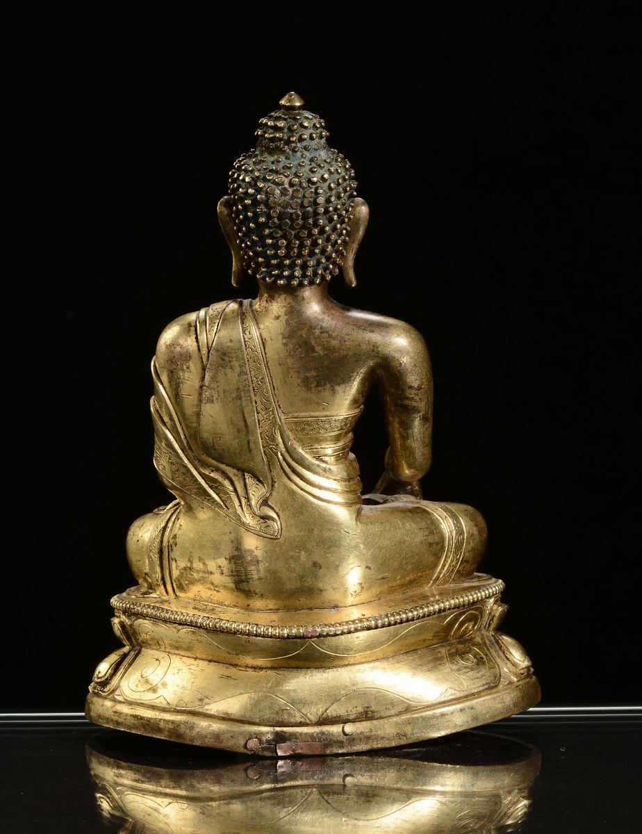 Buddha in Bronzo Dorato, Cina, Dinastia Ming, XVII Secolo