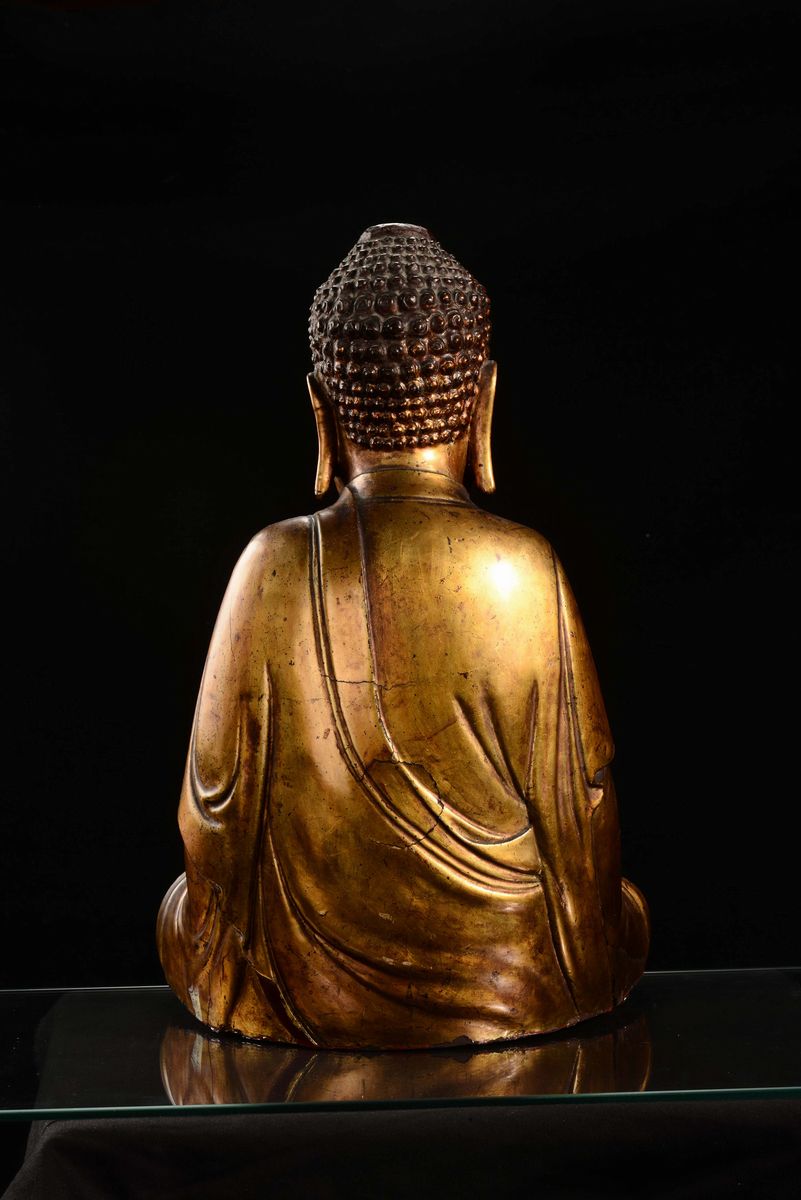 Figura di Buddha in Legno Dorato, Cina, Dinastia Qing, XVIII Secolo