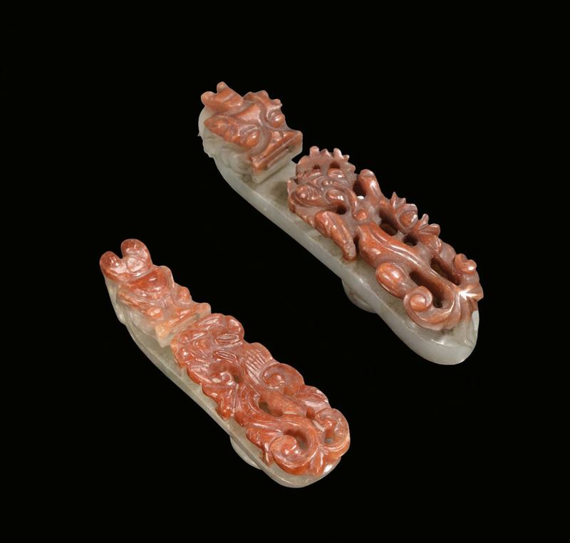 Two white Celadon jade and carnelian agate, China, Qing Dynasty, 19th century  - Auction Fine Chinese Works of Art - II - Cambi Casa d'Aste
