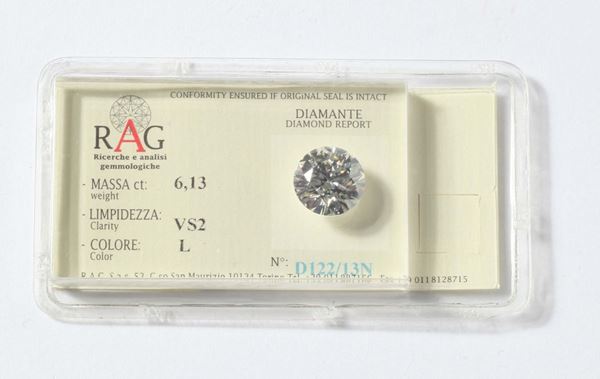 Unmounted diamond weighing ct.6,13. Accompanied by R.A.G. laboratory report