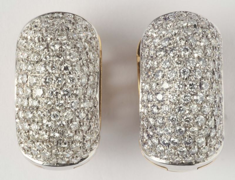 A pair of diamonds pavé earrings  - Auction Silver, Watches, Antique and Contemporary Jewelry - Cambi Casa d'Aste