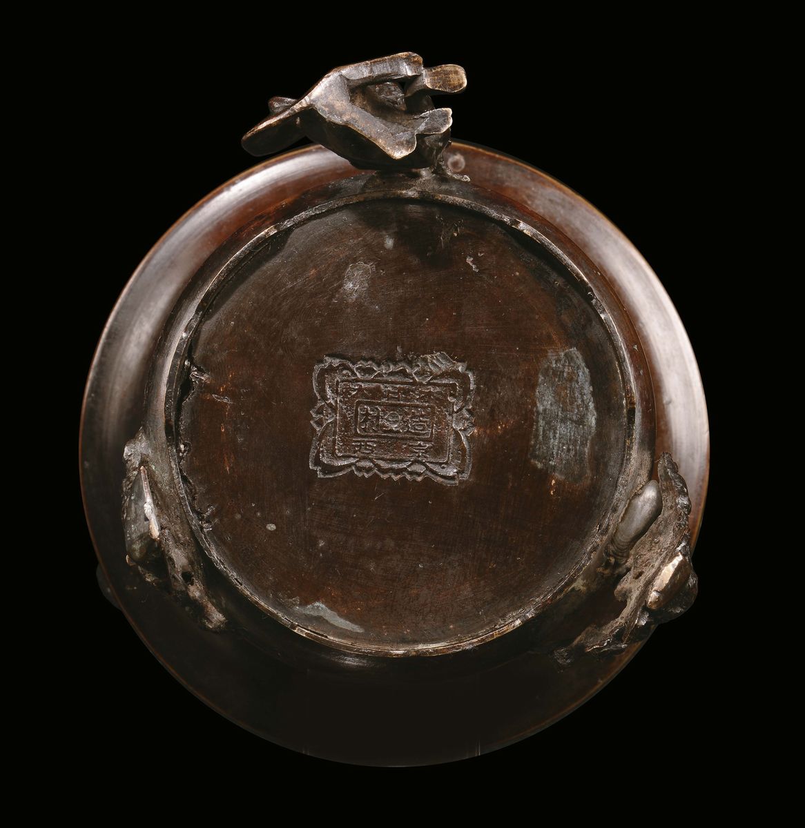 Incensiere in Bronzo con Coperchio Sormonatato da Cene di Pho con Palla, Cina, Dinastia Qing, Per...