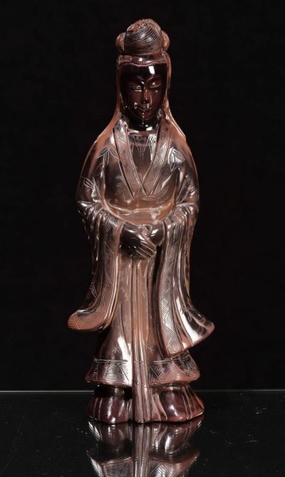 Figura di Guanyin in Scolpita in Corniola, Cina, Repubblica, XX Secolo