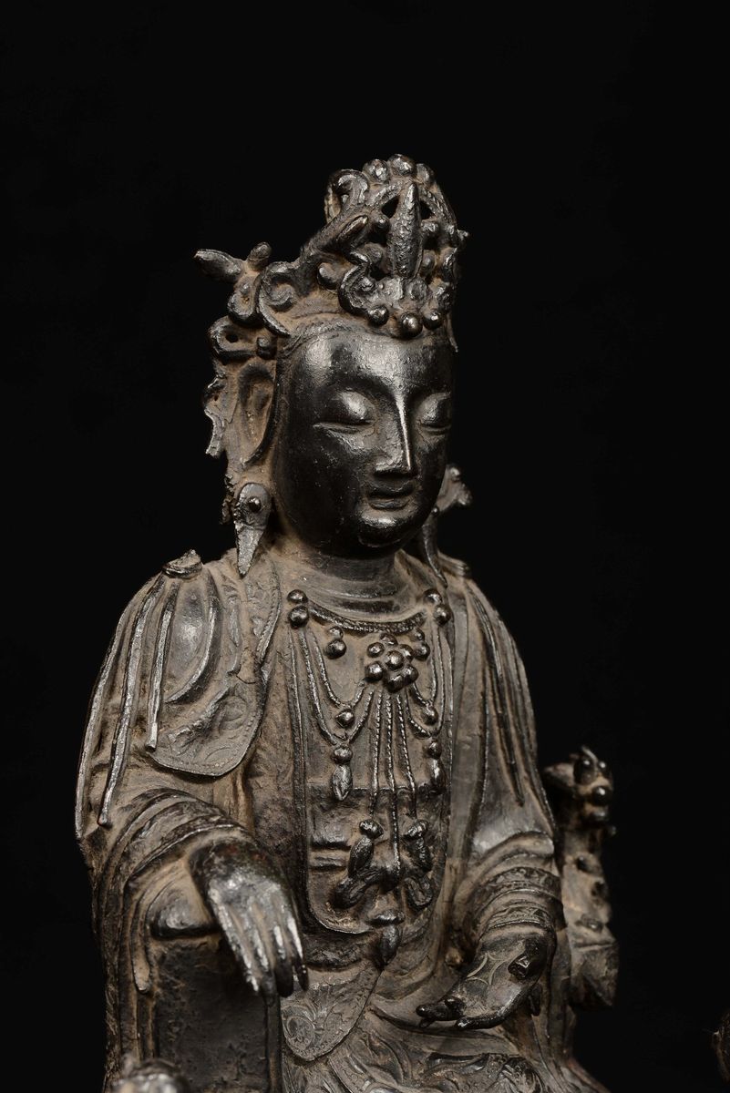 Samantabhadra in Bronzo a Patina Scura, Cina, Dinastia Ming, XVI Secolo