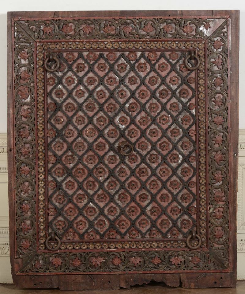 Pannello in legno intagliato policromo in arte indiana  - Auction Antique and Old Masters - Cambi Casa d'Aste