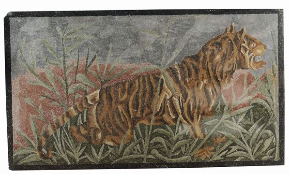 Grande scagliola policroma con raffigurazione di tigre, XX secolo