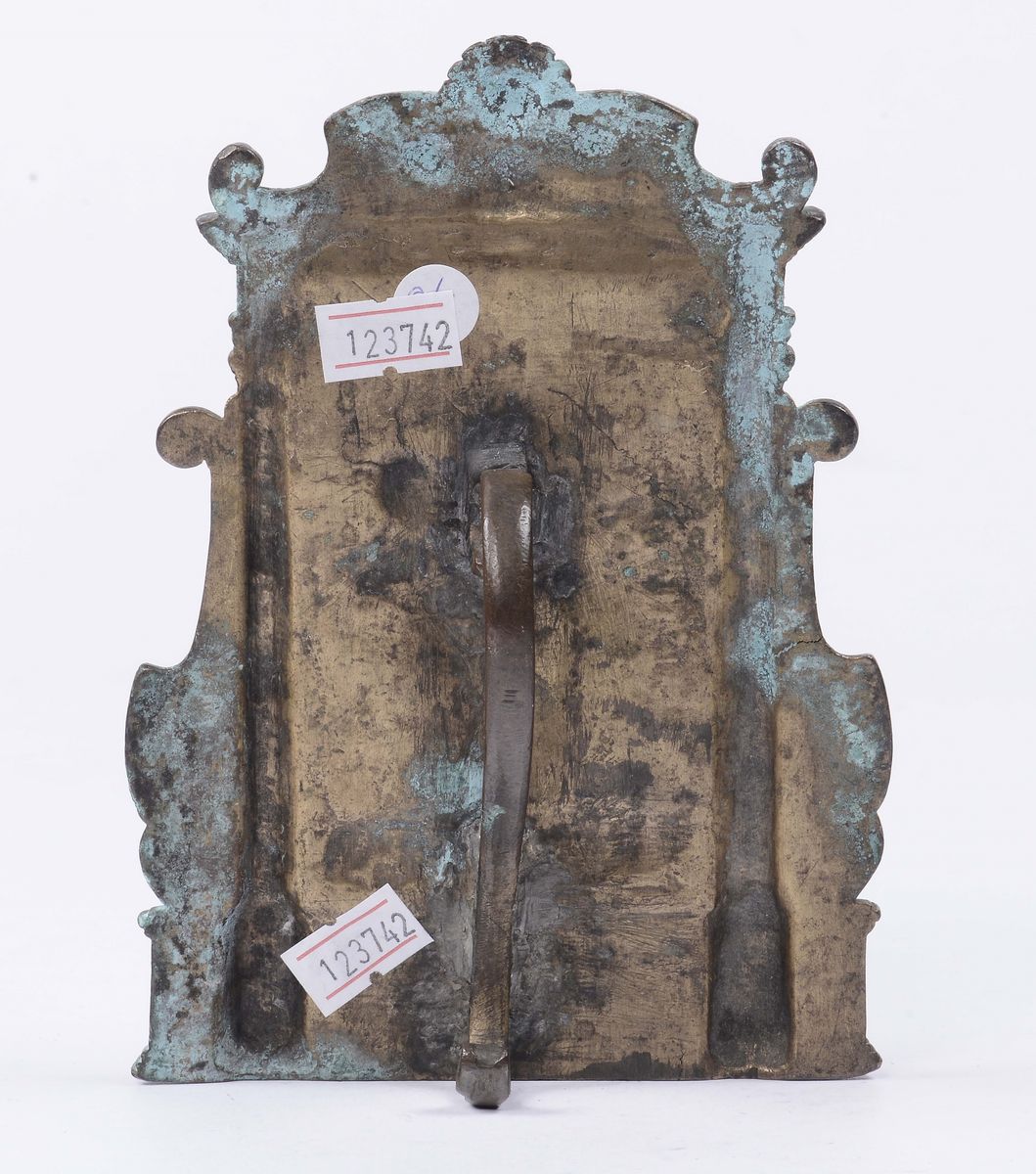 Pace in Bronzo Fuso, Cesellato e Dorato Raffigurante Deposizione, Arte Veneta del XVI Secolo