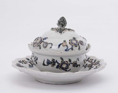 Zuppierina con Coperchio e Piatto in Maiolica, Emilia XIX Secolo