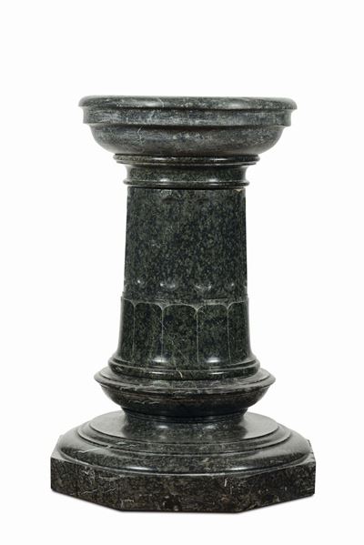 Colonna Reggi Busto in Marmo Verde, XIX Secolo
