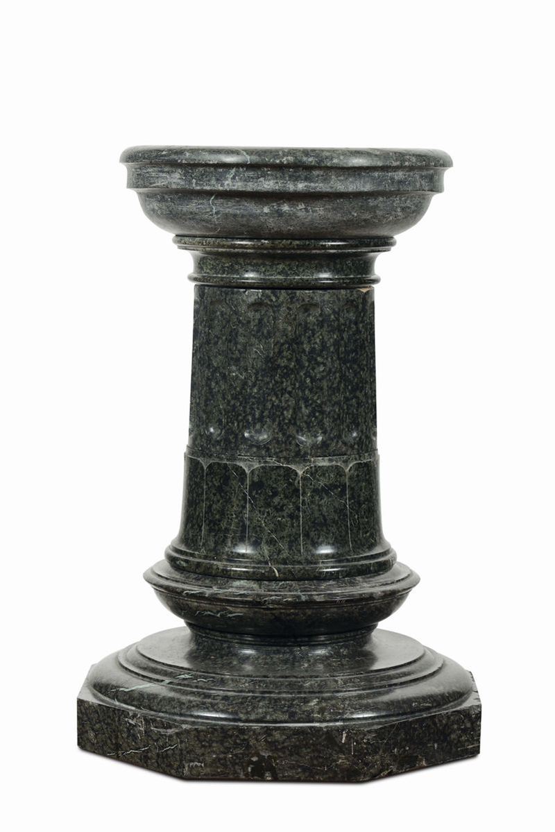 Colonna reggi busto in marmo verde, XIX secolo  - Asta Antiquariato e Dipinti Antichi - Cambi Casa d'Aste
