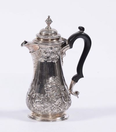 Piccola Caffettiera in Argento Sbalzato e Cesellato, Inghilterra Wavlett & Sagns