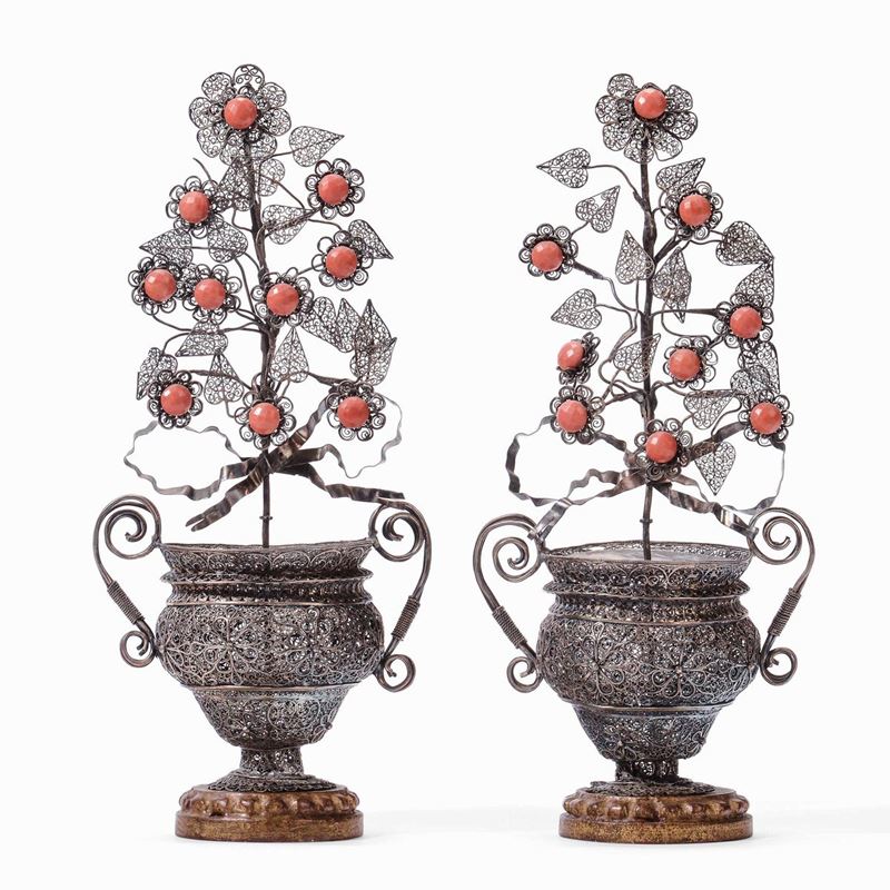 A pair of two-handled silver filigree vases, Palermo punches probably Sicily 18th century  - Auction Silver an a Filigrana Collection - II - Cambi Casa d'Aste
