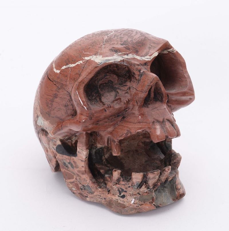 Memento mori in marmo rosso  - Asta Antiquariato, Affidamenti da raffinate dimore private - Cambi Casa d'Aste