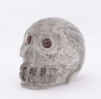 Memento Mori in Cristallo di Rocca con Occhi Rossi
