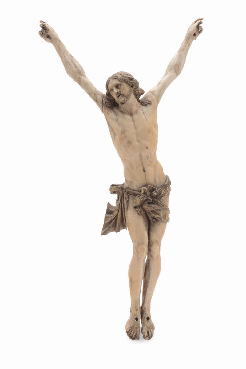 A carved and gilt ivory living Christ, Spain or Flanders, 18th century  - Auction Fine Arts from refined private house - Cambi Casa d'Aste