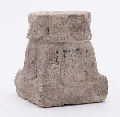 Capitello in Marmo, Arte Medievale del XIV Secolo