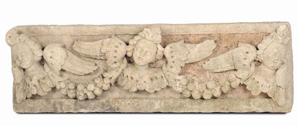 Grande altorilievo in pietra con teste di cherubini e festoni, Italia centrale XVII secolo