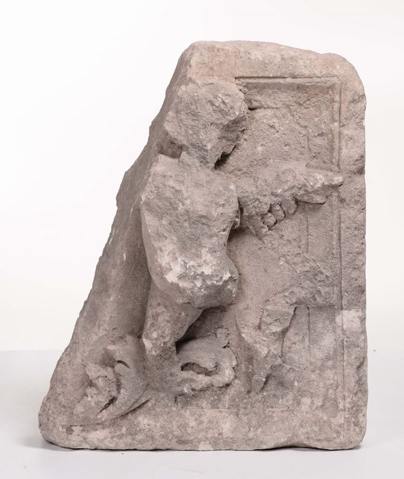 Frammento in marmo antico  - Auction Fine Arts from refined private house - Cambi Casa d'Aste