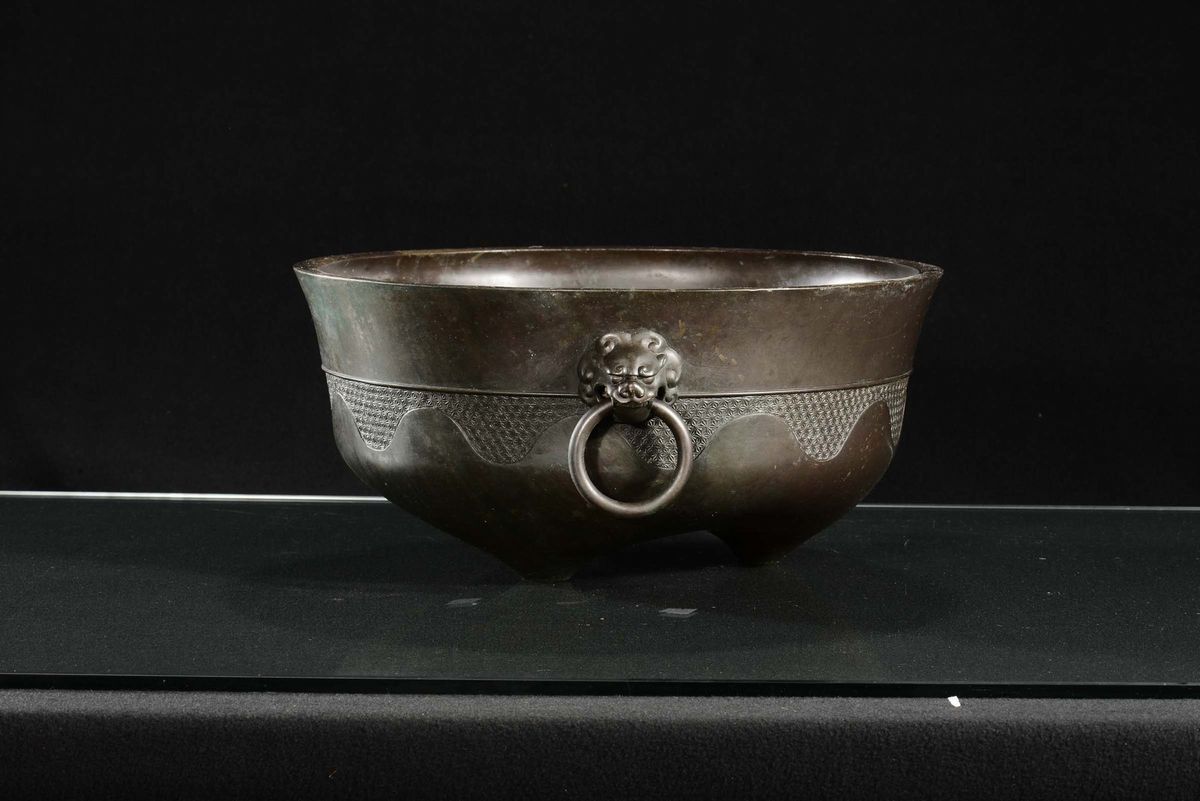 Grande Braciere in Bronzo con Mascheroni, Cina, Dinastia Qing, Fine XVII Secolo