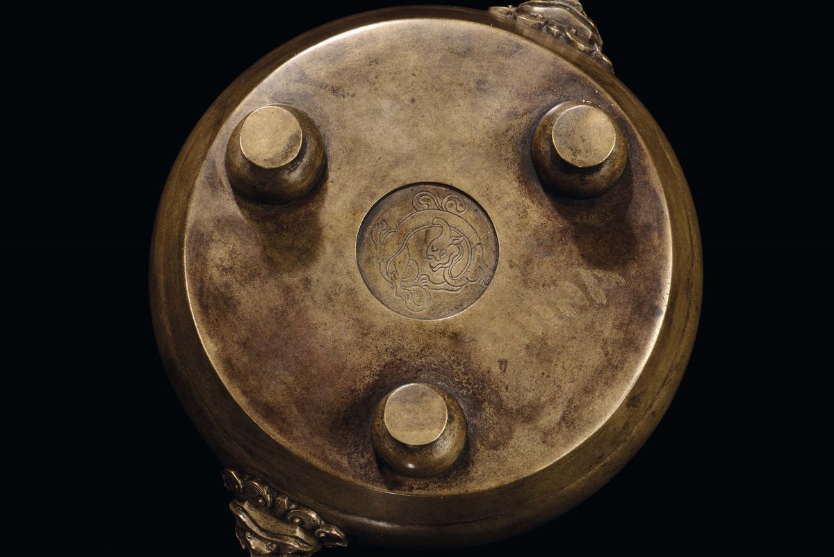 Incensiere in Bronzo con Coperchio con Iscrizioni, Cina, Dinastia Qing, Periodo Qianlong (1736-17...
