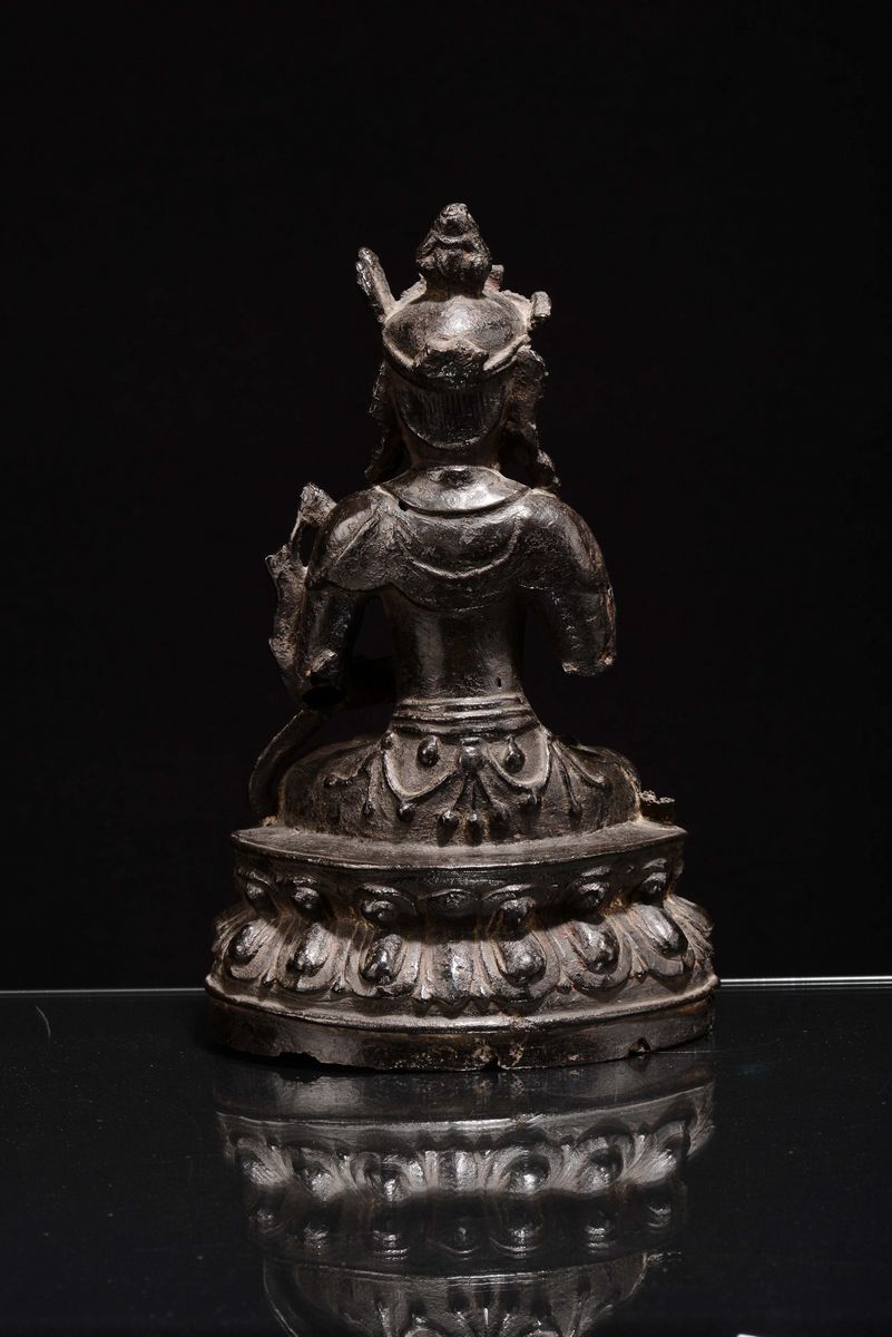Amitabha in Bronzo Patina Scura, Cina, Dinastia Ming, XVII Secolo