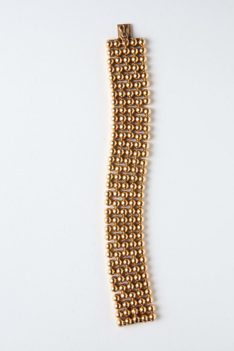 A gold bracelet  - Auction Silver, Watches, Antique and Contemporary Jewelry - Cambi Casa d'Aste