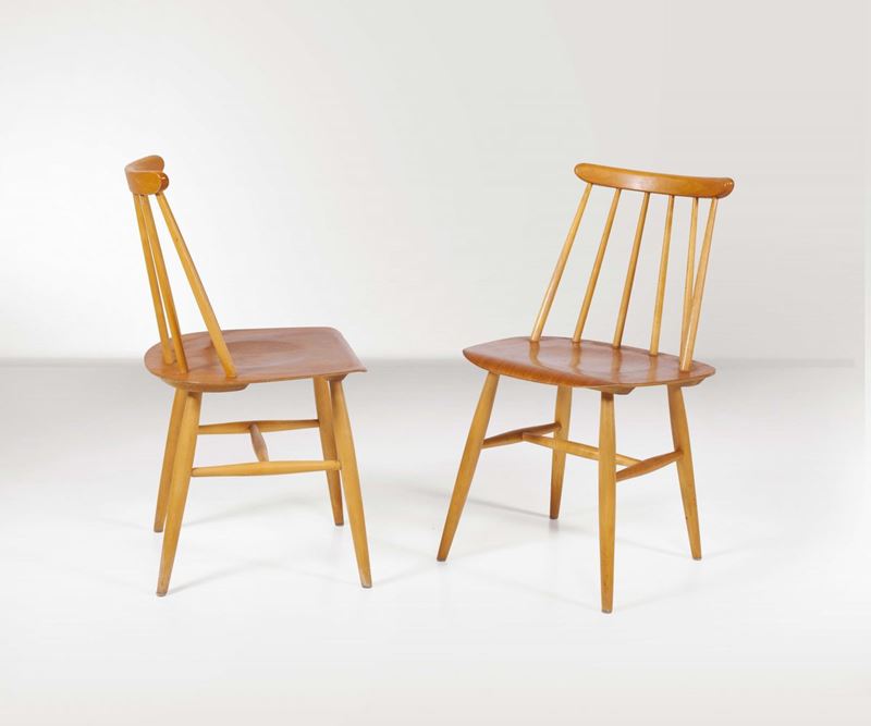 Ilmari Tapiovaara Coppia di sedie Fanett in legno di faggio. Prod. Edsby-verken, Svezia, 1949  - Asta Design - Cambi Casa d'Aste