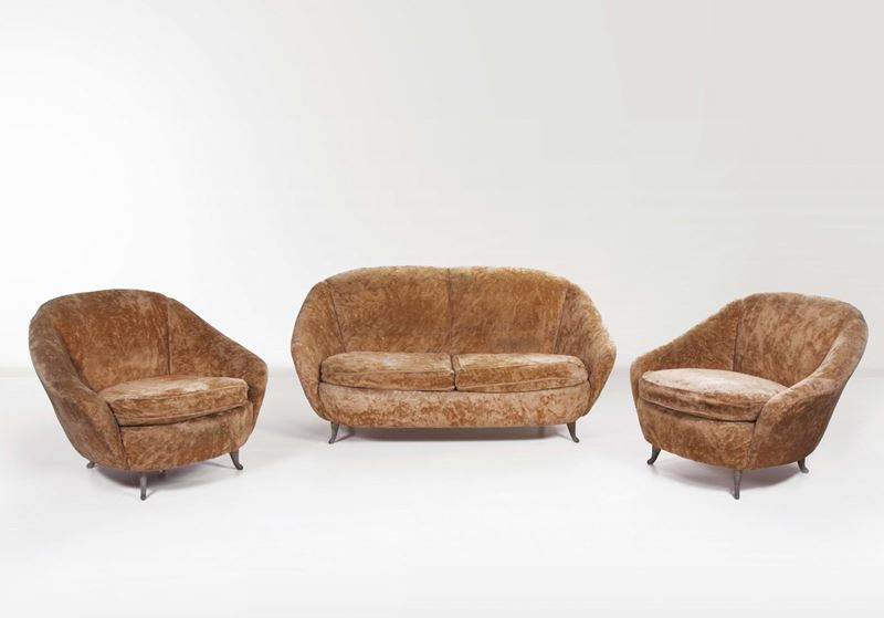 I.S.A. Salotto composto da divano e due poltrone. Prod. I.S.A., Italia, 1950 ca.  - Auction Design - Cambi Casa d'Aste