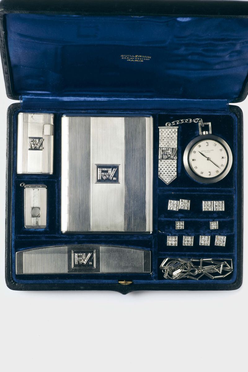 A platinum and diamond set  - Auction Silver, Watches, Antique and Contemporary Jewelry - Cambi Casa d'Aste