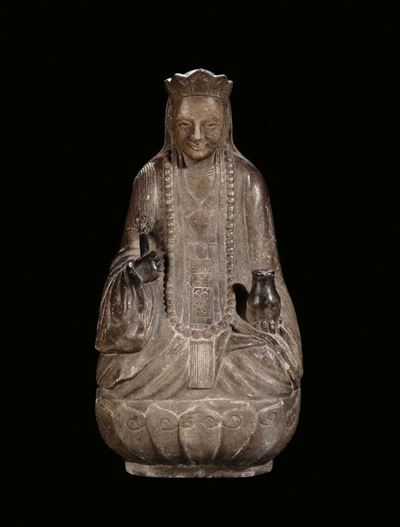 Divinità su Fiore di Loto in Pietra Scolpita, Cina, Dinastia Ming, XVII Secolo