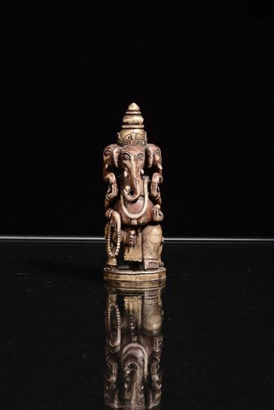 Piccola Scultura di Divinità Scolpita
