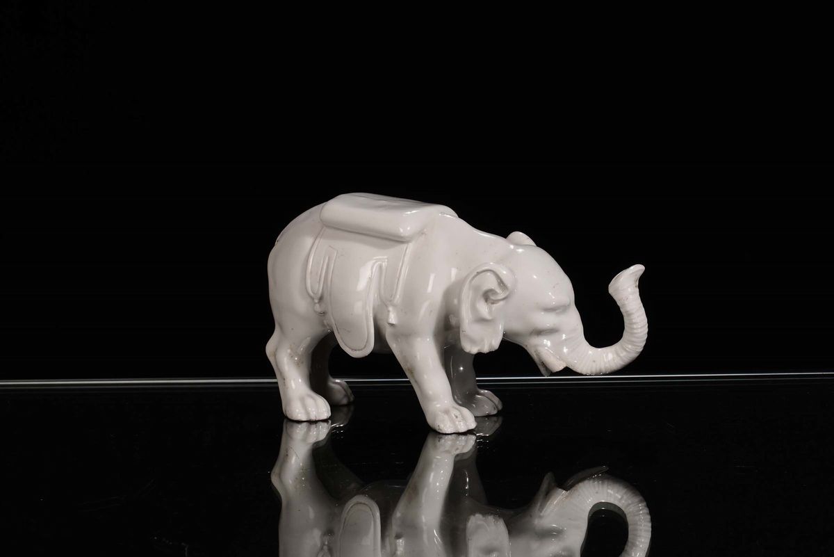 Elefante Blanc De Chine, Cina XX Secolo