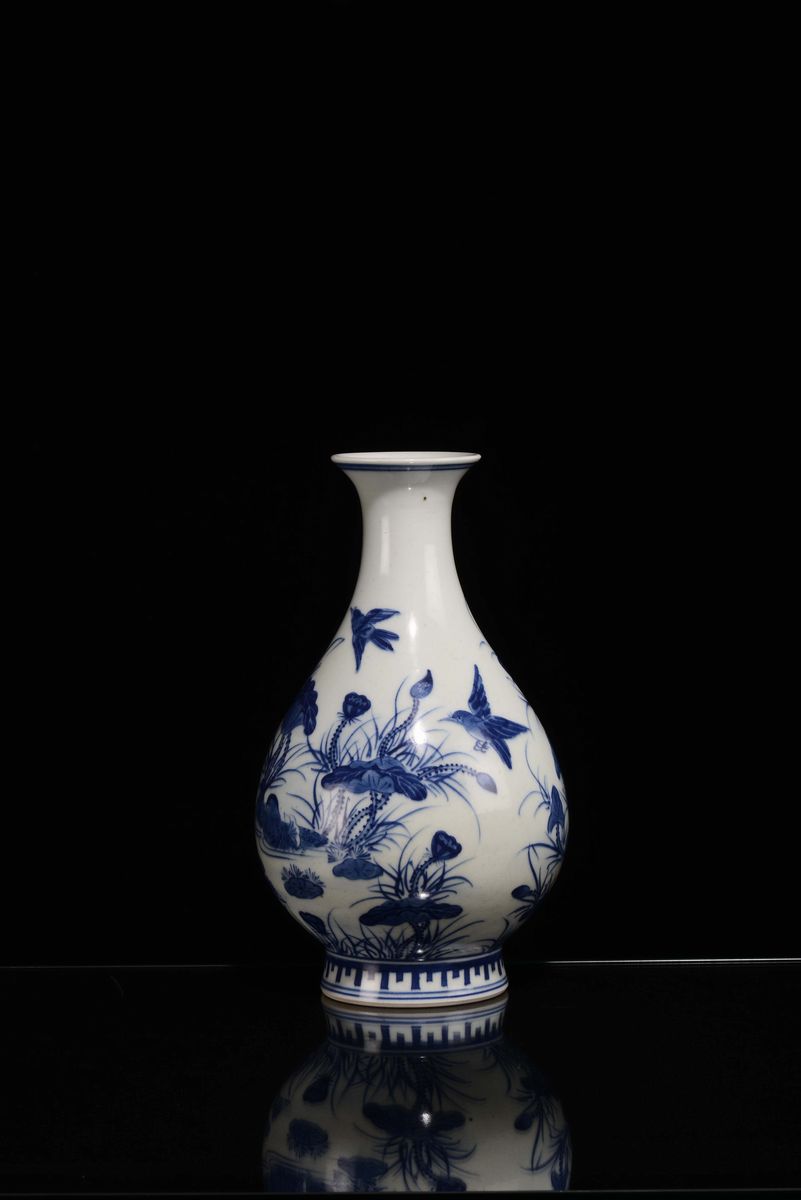 Vaso in Porcellana Bianca e Blu, Cina, Dinastia Qing, Fine XIX Secolo