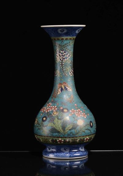 Vaso in Porcellana con Decori Cloisonnè, Cina XX Secolo