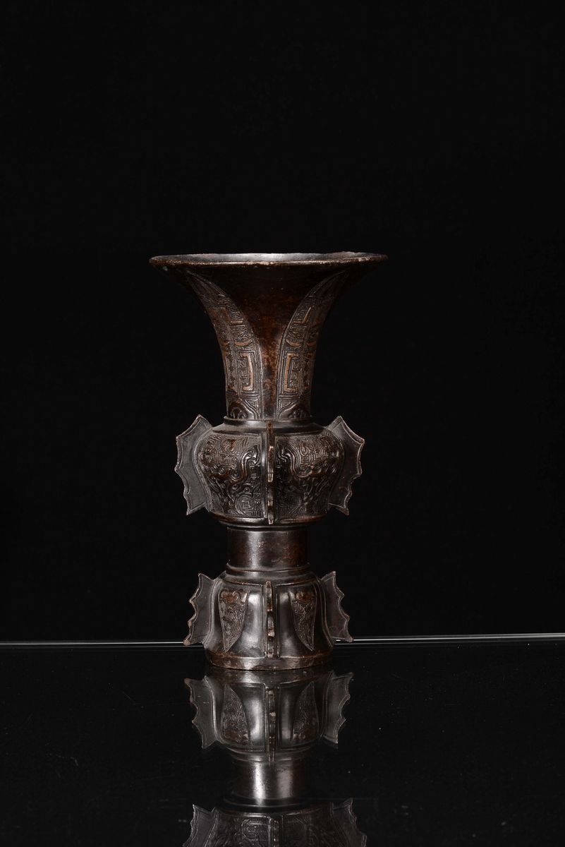 Vaso in Bronzo di Forma Arcaica, Cina, Dinastia Ming, XVII Secolo