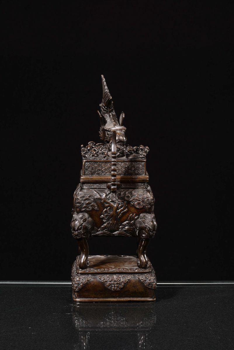 Censer in Bronzo a Patina Scura con Presa a Guisa di Animale Marino, Cina, Dinastia Qing, XIX Sec...