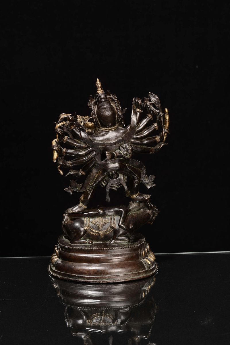 Scultura in Bronzo Raffigurante Divinita', Cina XX Secolo