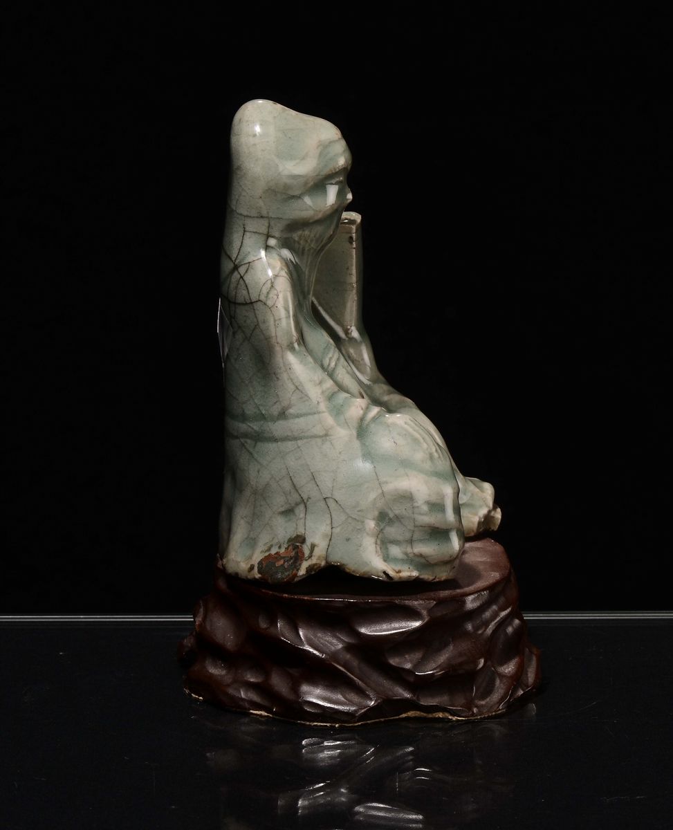 Figura in Porcellana Celadon, Cina, Dinastia Ming, XVI Secolo