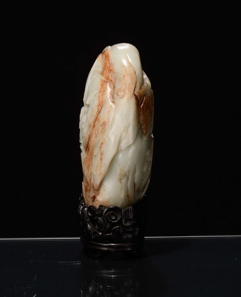 Montagna in Giada Celadon e Russet Scolpita con Personaggi nella Roccia, Cina, Dinastia Qing, Fin...