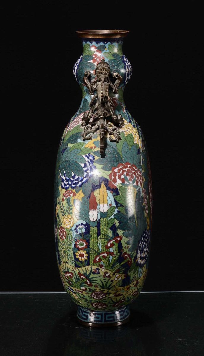 Fiasca in Cloisonnè con Raffigurazioni di Fiori, Cina, Dinastia Qing, XIX Secolo