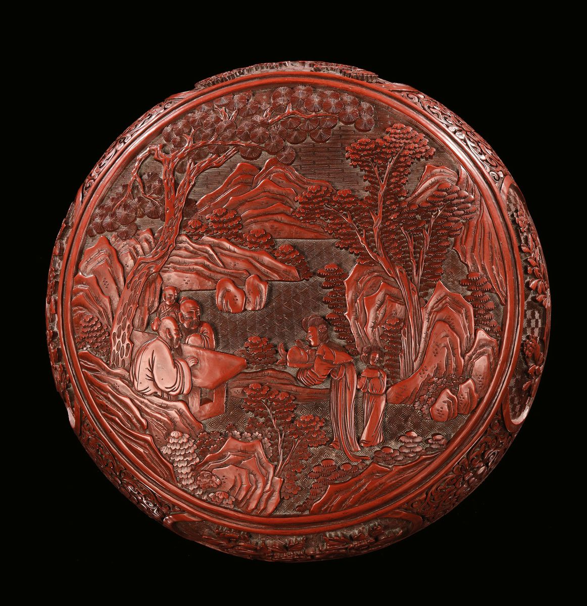 Scatola Circolare e Incisa in Lacca Rossa con Decoro Floreale, Cina, Dinastia Qing, XIX Secolo