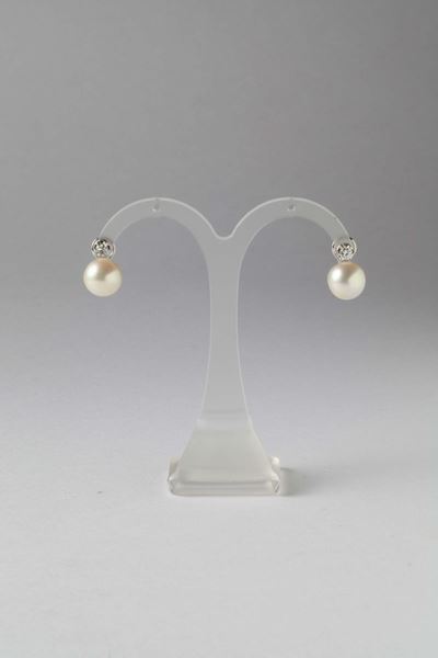 Orecchini con Perle Coltivate e Diamante Taglio Brillante