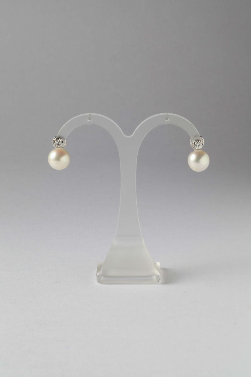 Orecchini con perle coltivate e diamante taglio brillante  - Auction Ancient and Contemporary Jewelry and Watches - Cambi Casa d'Aste