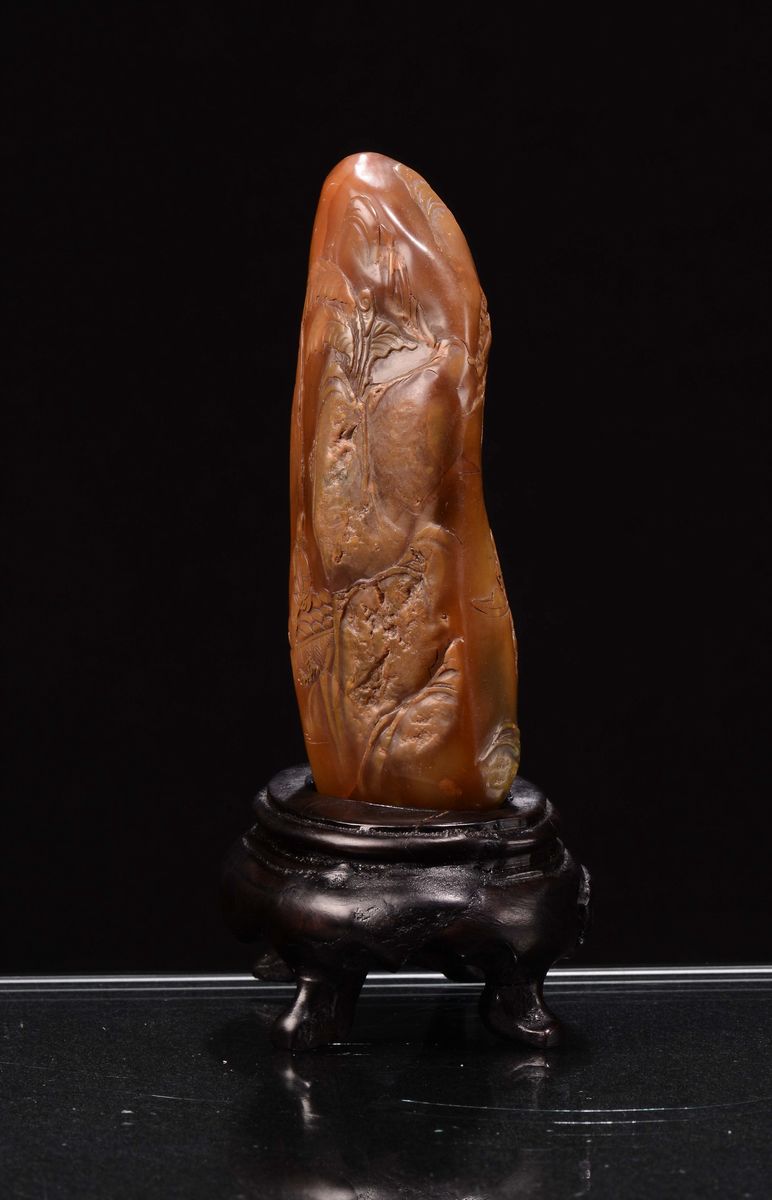 Montagna in Agata Carmeliana con Paesaggi Figure e Iscrizioni, Cina, Dinastia Qing, XIX Secolo