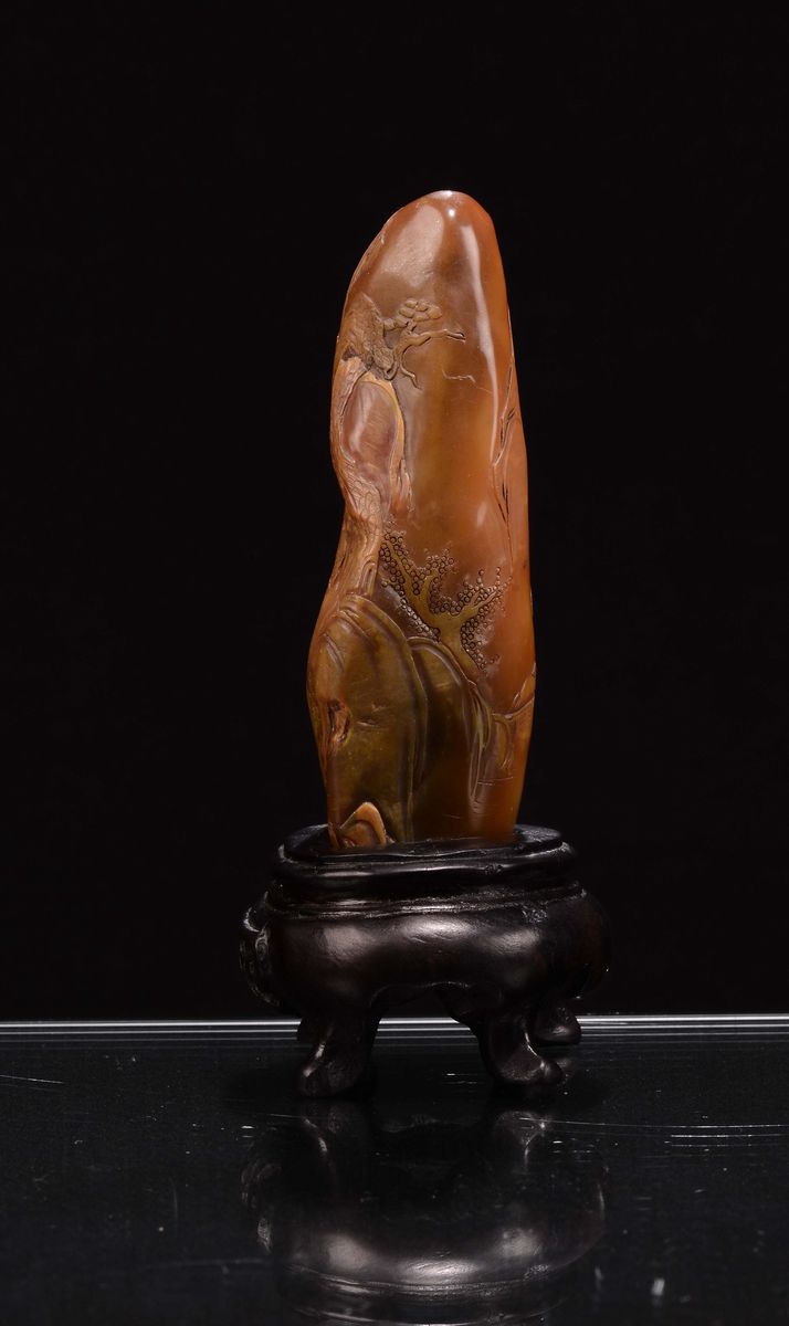 Montagna in Agata Carmeliana con Paesaggi Figure e Iscrizioni, Cina, Dinastia Qing, XIX Secolo