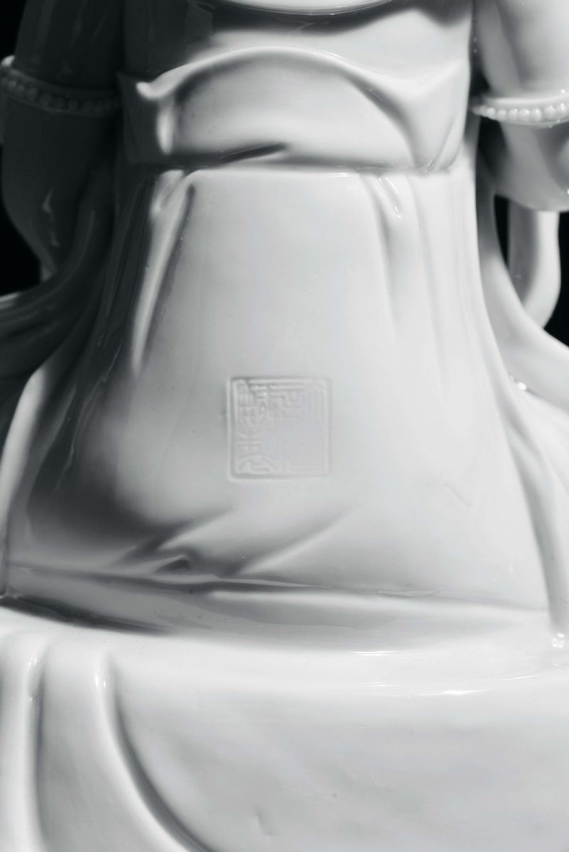 Coppia di Figure di Guanyin su Elefante e Cane di Pho, Cina, Dinastia Qing, Fine XIX Secolo