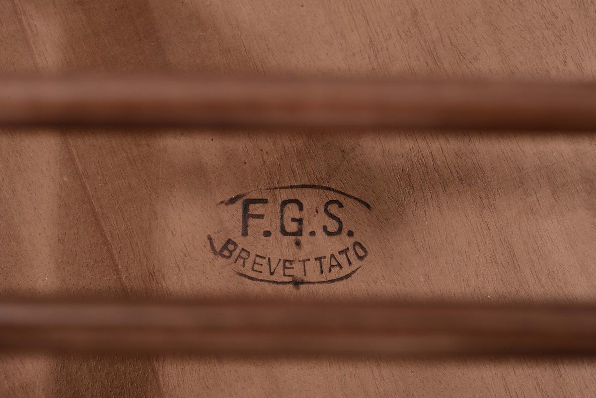 Tavolino in Legno con Puntali in Ottone Marchiato Fgs. Prod. Fgs, Italia, 1960 Ca.