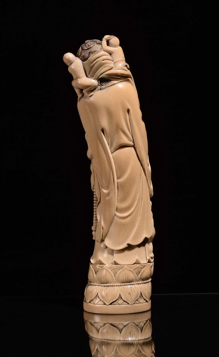 Figura di Budai con Bambini in Avorio Scolpito, Cina, Dinastia Qing, XIX Secolo